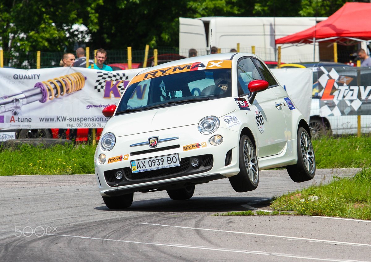 Abarth 500 1.4 T-Jet (135 Hp)