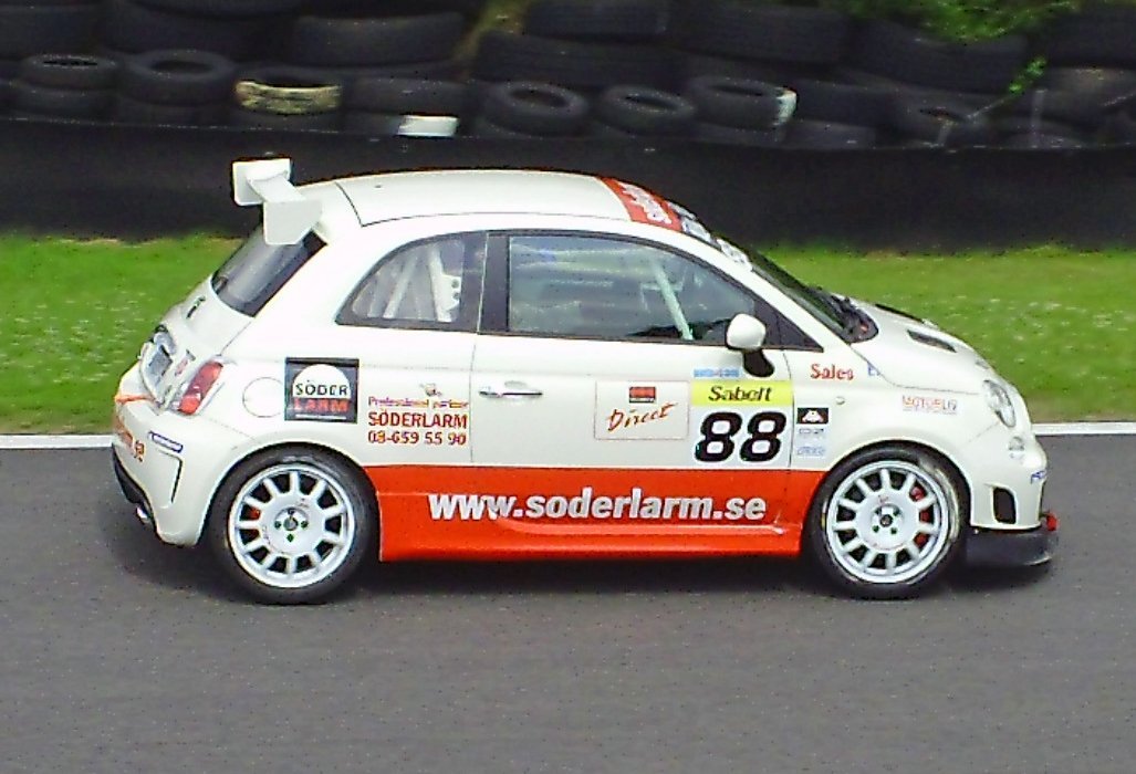 Abarth 500 1.4 T-Jet (135 Hp)