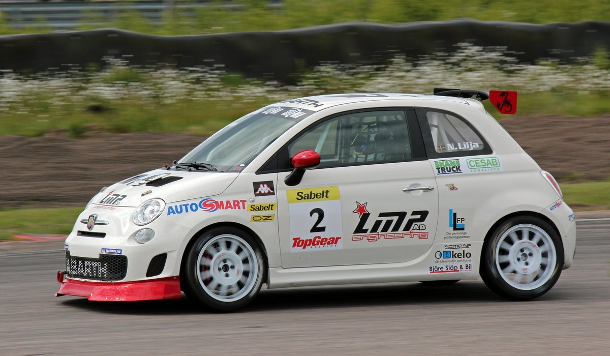 Abarth 500 1.4 T-Jet (135 Hp)