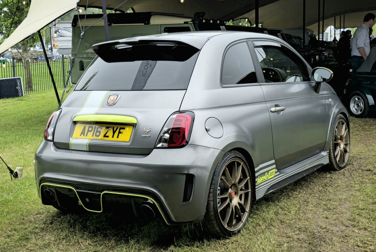Abarth 695 Rivale 1.4 T-Jet (180 Hp) Automatic