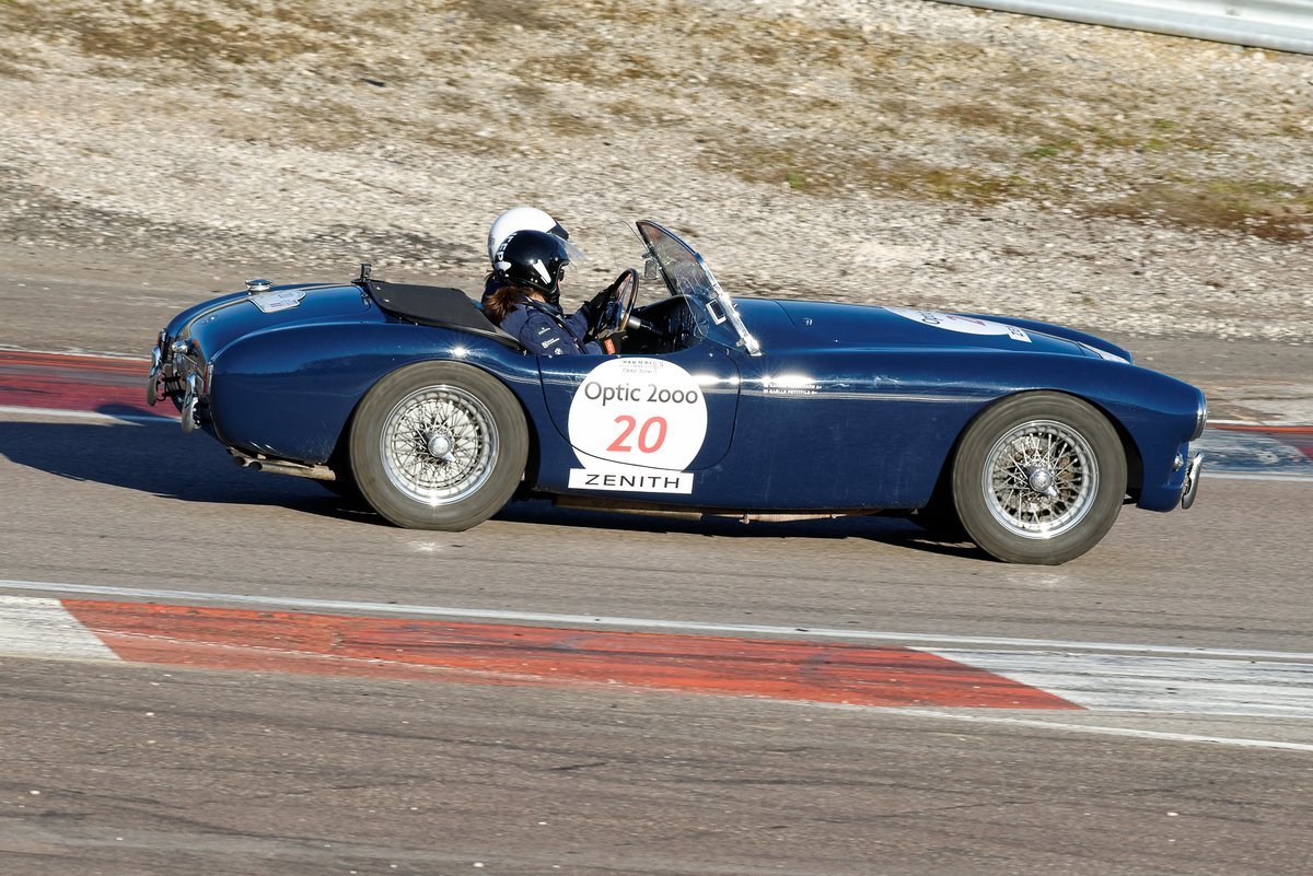 AC Ace 2.0i (120 Hp)