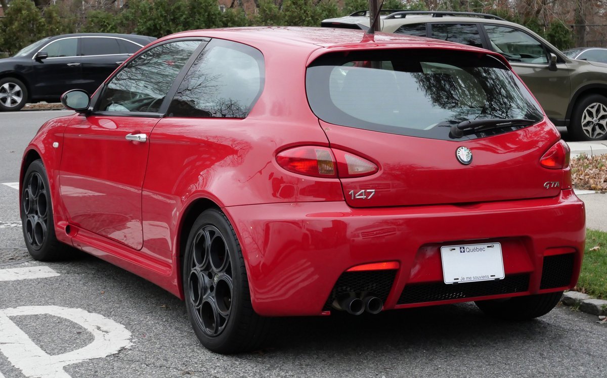 Alfa Romeo 147 3.2 V6 (250 Hp)