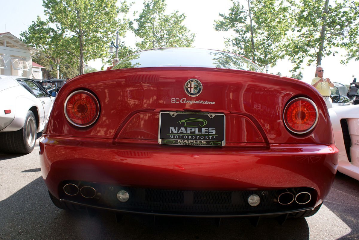 Alfa Romeo 8C Competizione 4.7i V8 32V (450 Hp)