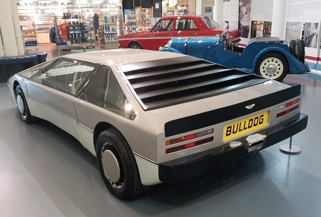 Aston Martin Bulldog 5.3 (600 Hp)