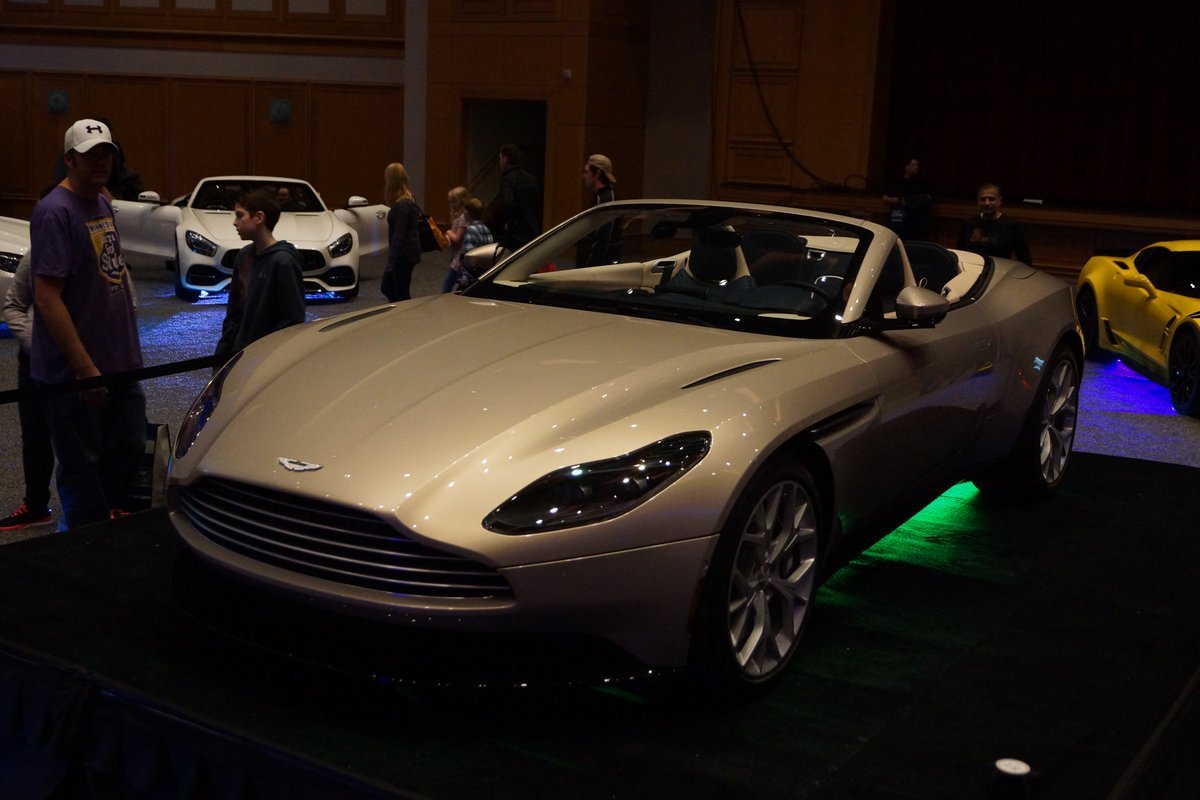 Aston Martin DB11 Aston Martin DB11 Volante