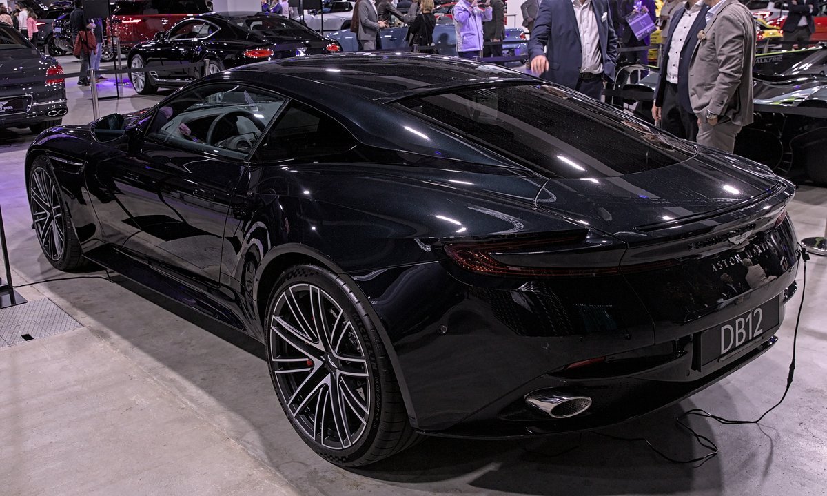 Aston Martin DB12 4.0 V8 (680 Hp) Automatic