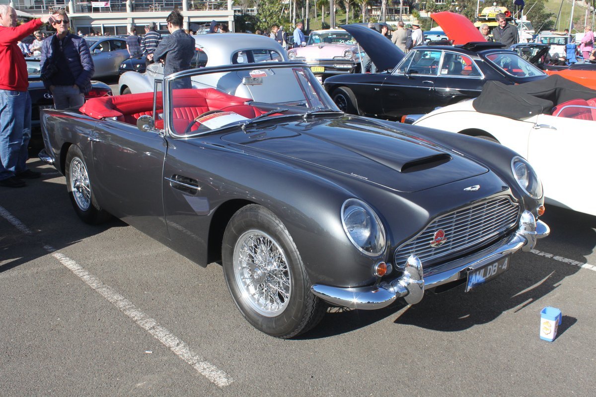 Aston Martin DB4 Aston Martin DB4 Convertible