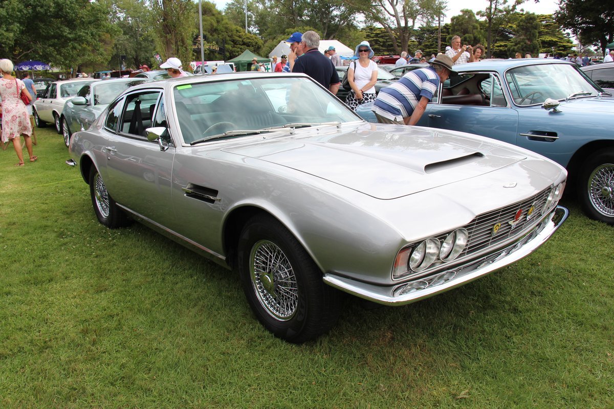 Aston Martin DBS Aston Martin DBS