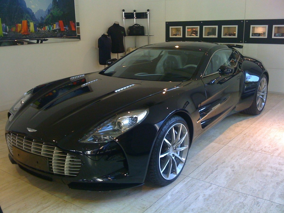 Aston Martin One-77 Aston Martin One-77