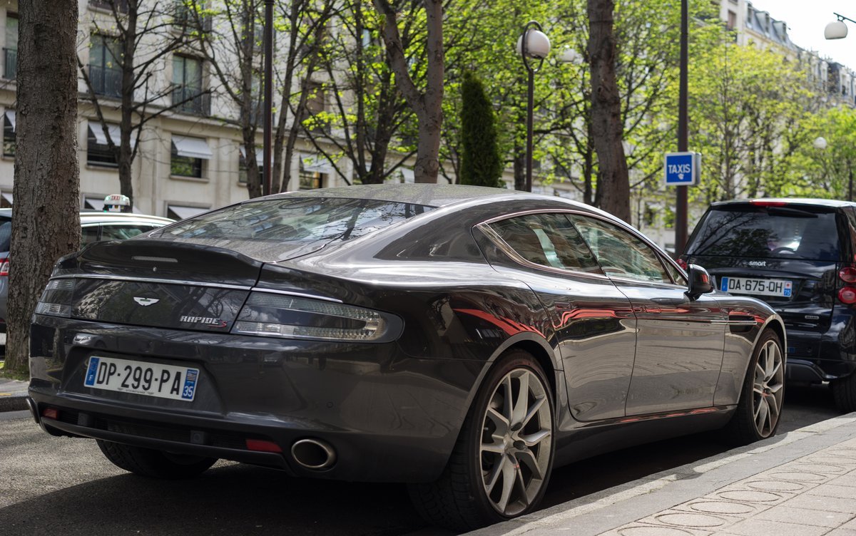 Aston Martin Rapide 6.0 V12 (476 Hp) Automatic
