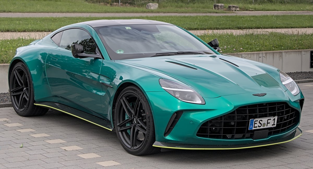 Aston Martin V12 Vantage Aston Martin V12 Vantage Roadster