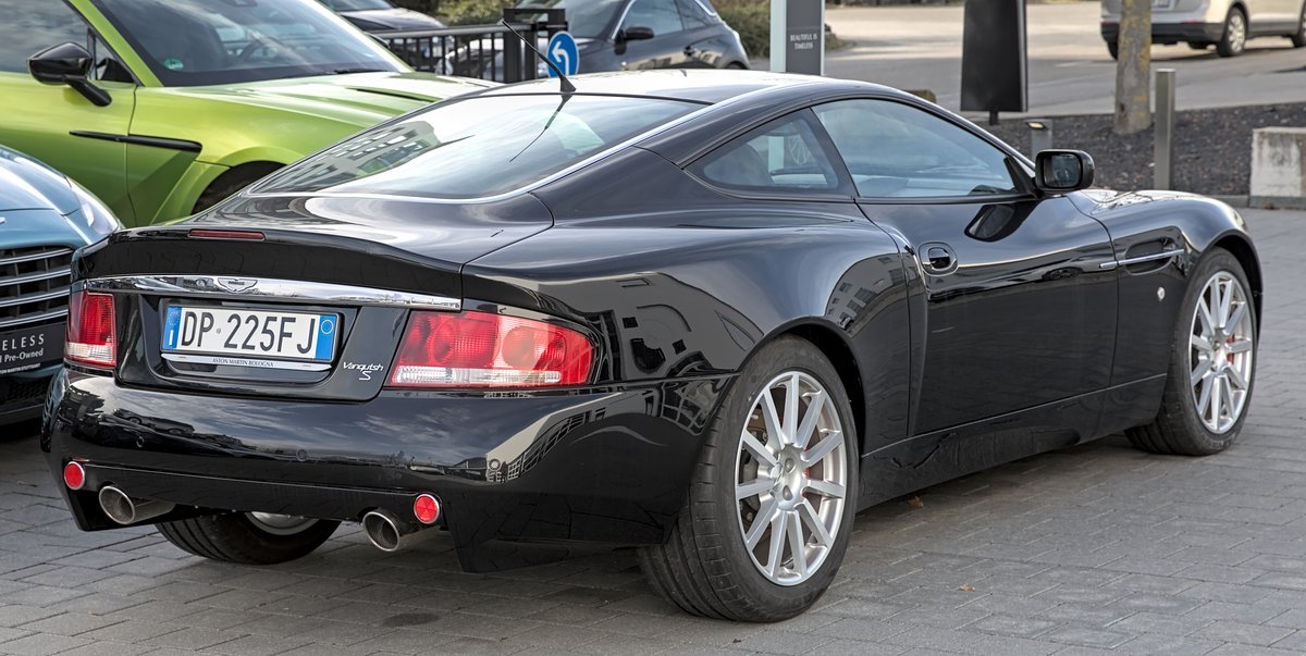Aston Martin Vanquish 6.0 V12 (527 Hp) Automatic