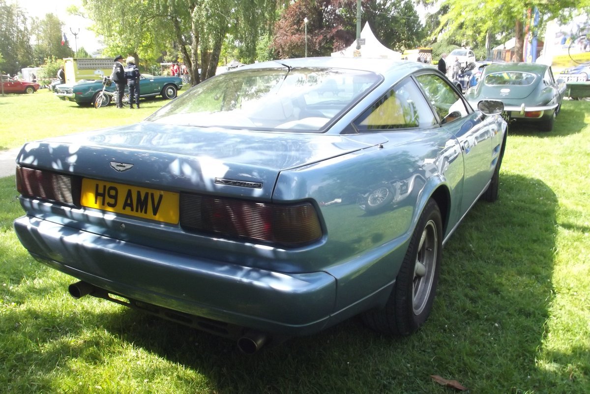 Aston Martin Virage 5.3 (336 Hp)