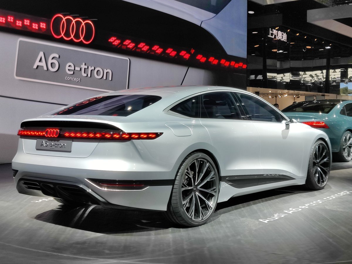 Audi A6 e-tron 100 kWh (476 Hp) quattro