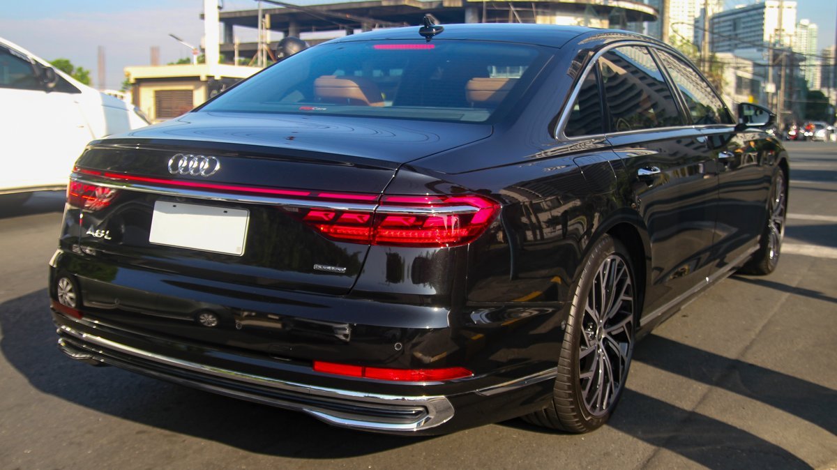 Audi A8 6.0i W12 (450 Hp) quattro Tiptronic