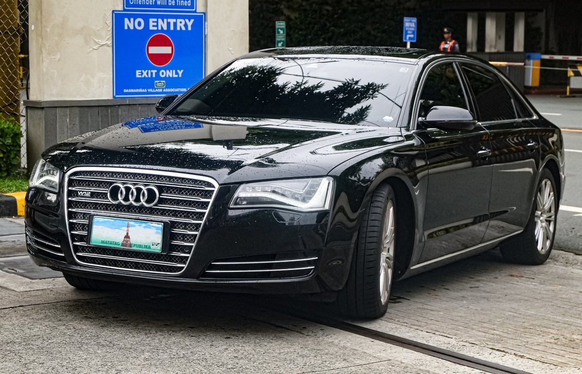 Audi A8 Audi A8 (D3, 4E)