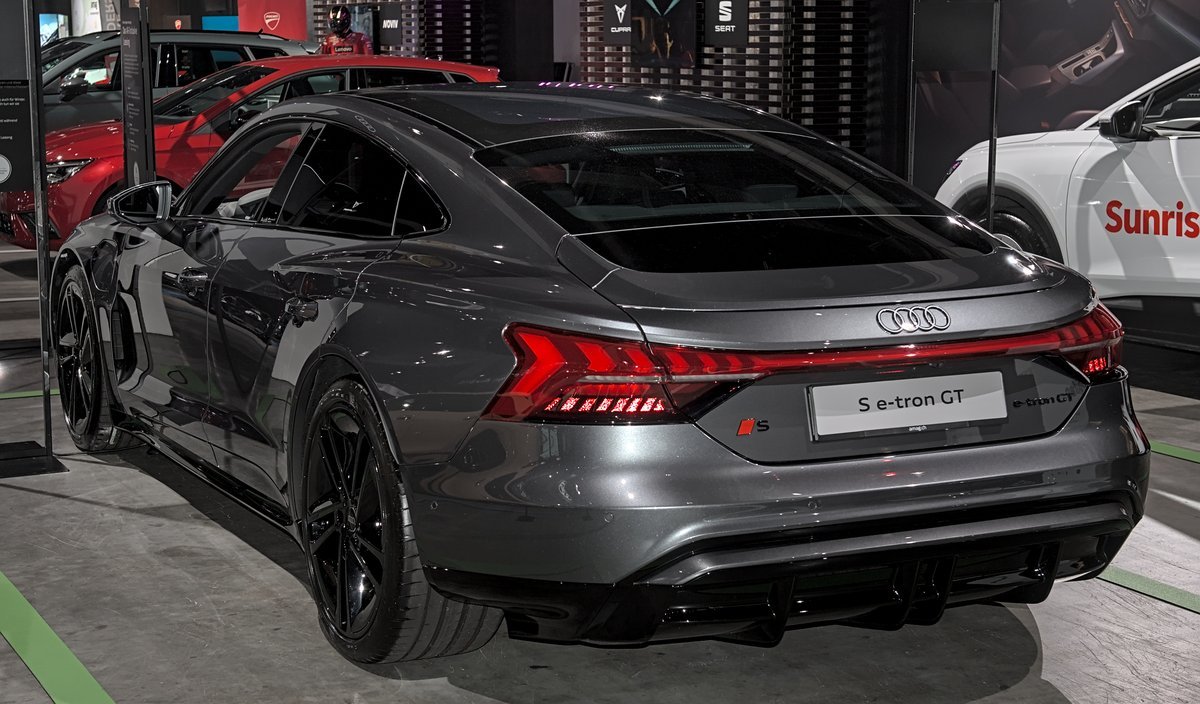 Audi e-tron GT 93.4 kWh (530 Hp) quattro