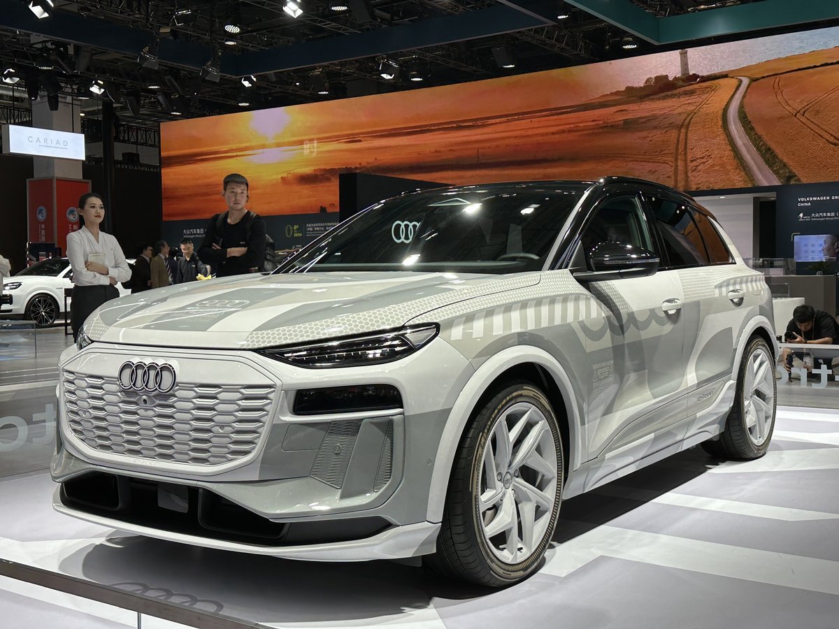 Audi Q6 e-tron Audi Q6 e-tron