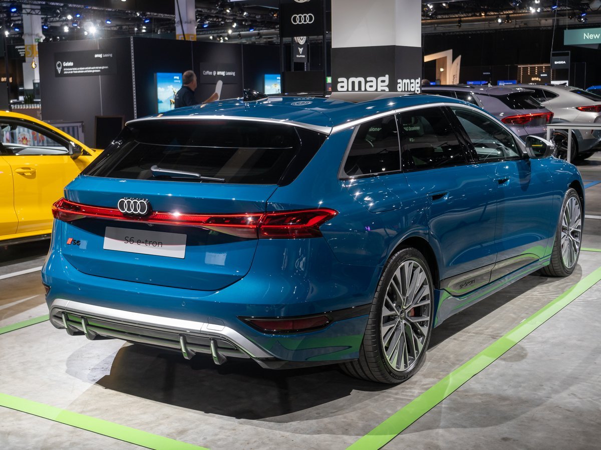 Audi S6 e-tron 100 kWh (551 Hp) quattro