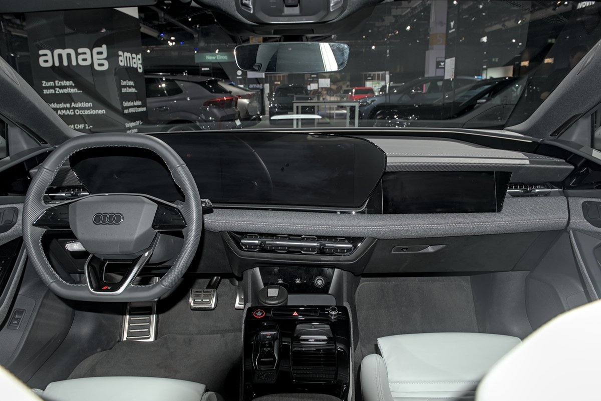 Audi S6 e-tron 100 kWh (551 Hp) quattro