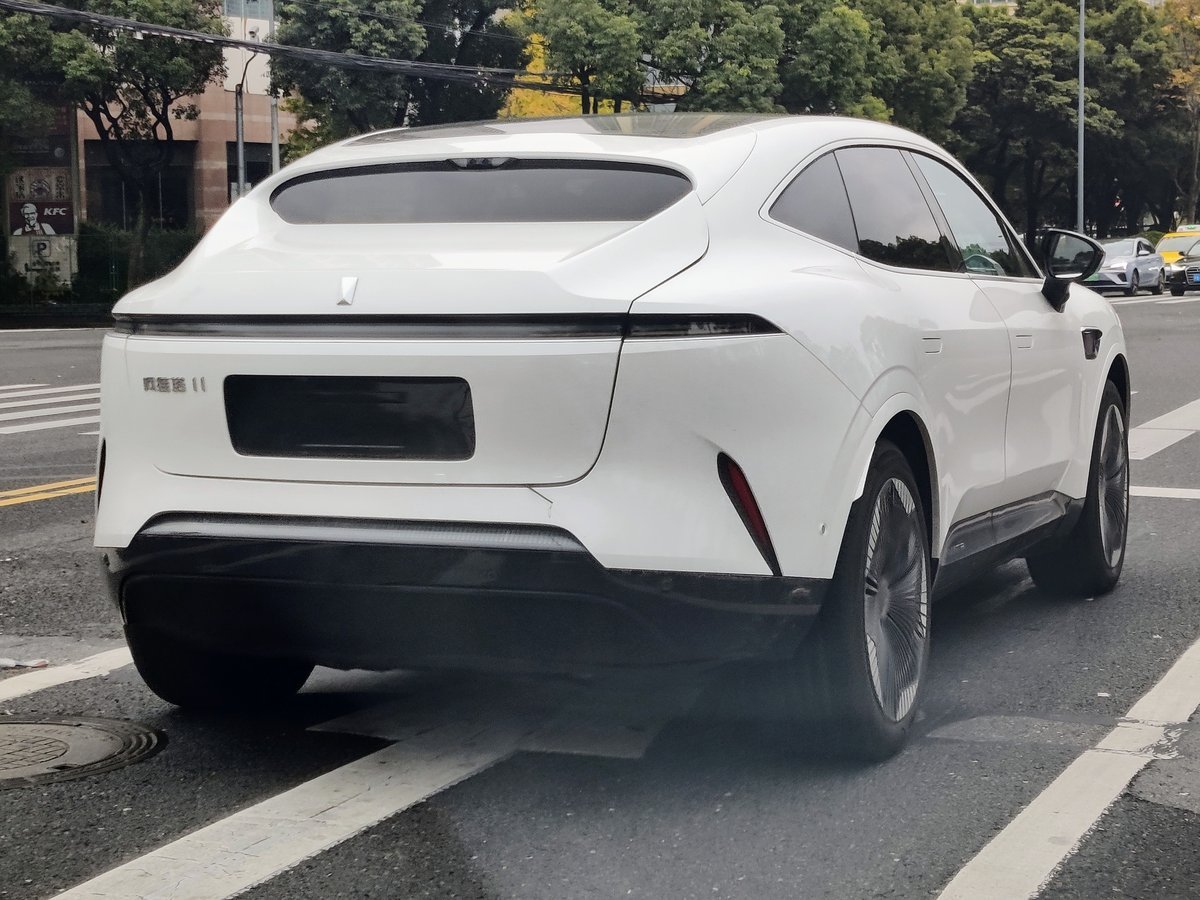 Avatr 11 116 kWh (578 Hp) Ultra Long Range Dual Motor AWD