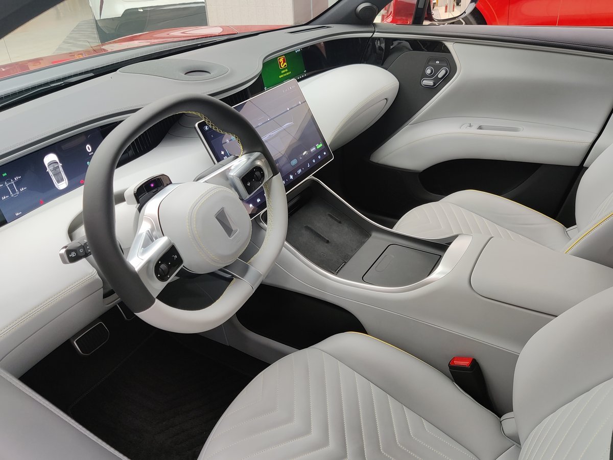 Avatr 11 116 kWh (578 Hp) Ultra Long Range Dual Motor AWD