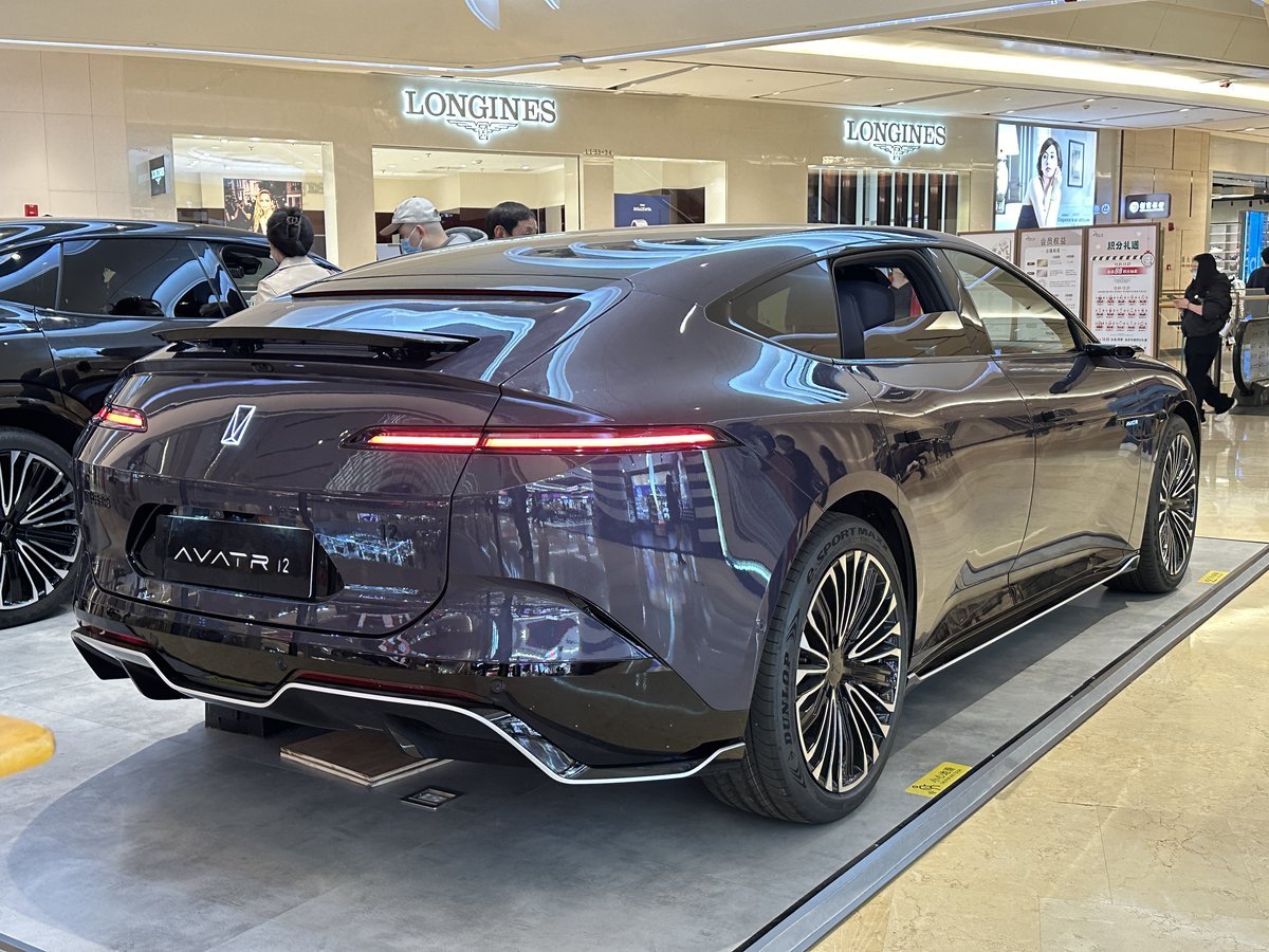 Avatr 12 94.5 kWh (313 Hp) Single Motor