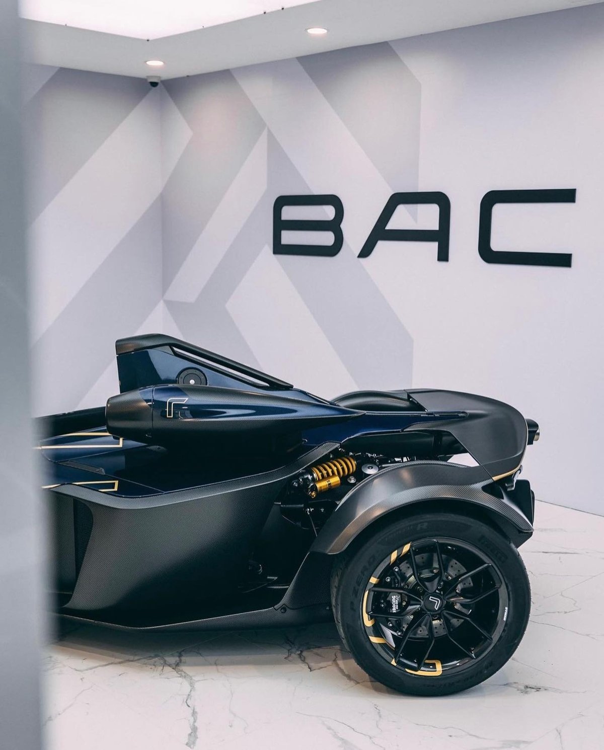 BAC Mono 2.5 (305 Hp) Automatic