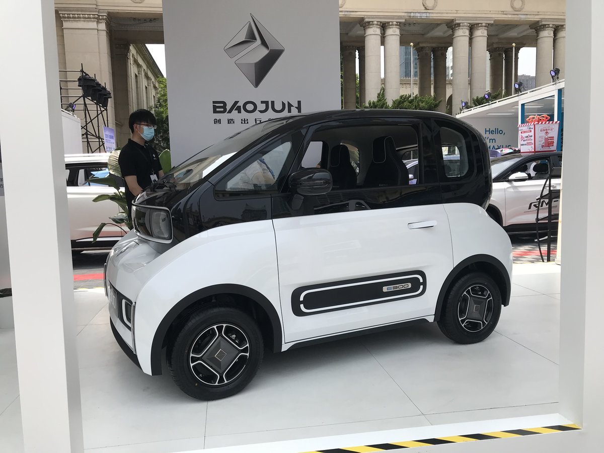 Baojun E300/KiWi EV 31 kWh (54 Hp) Electric
